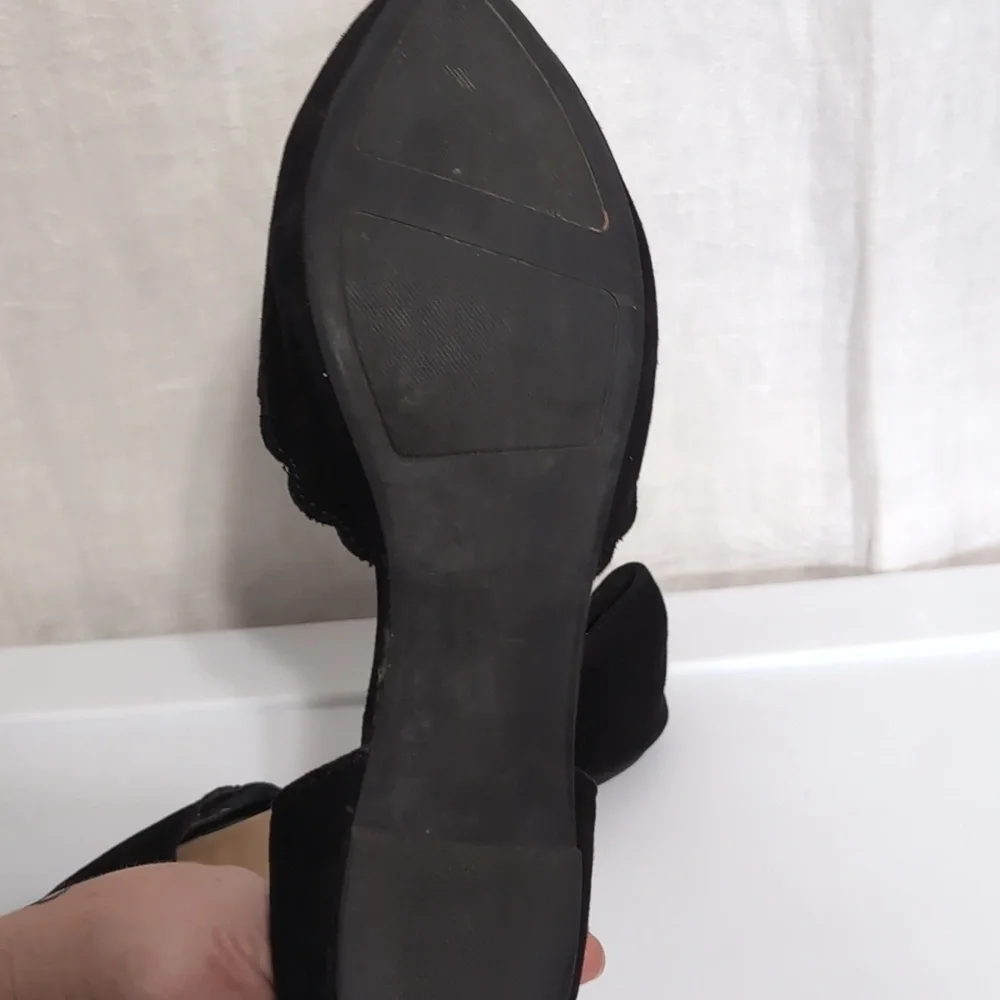 Lauren Conrad Black Faux Suede Scalloped Ballet Flat Size 8